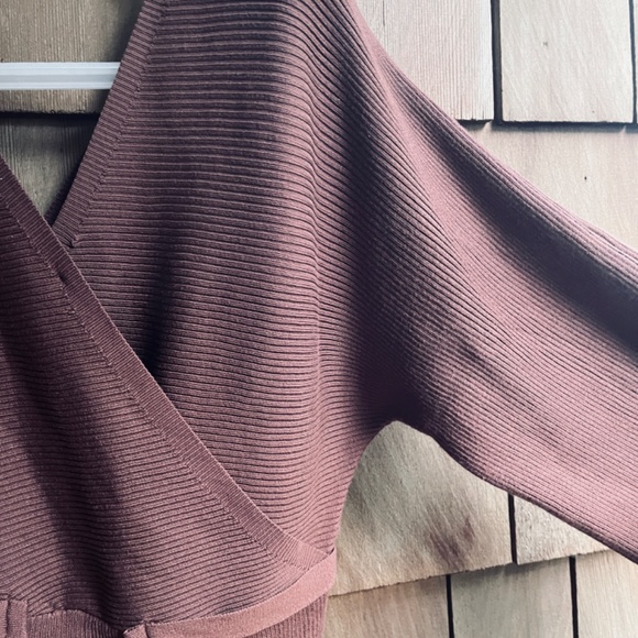 Rosie Harlow Juniors' Surplice-Neck Dolman-Sleeve Dress - Cappuccino Size L - Picture 4 of 9